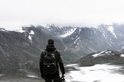 Overleven in de wildernis: Belangrijke vaardigheden voor noodsituaties